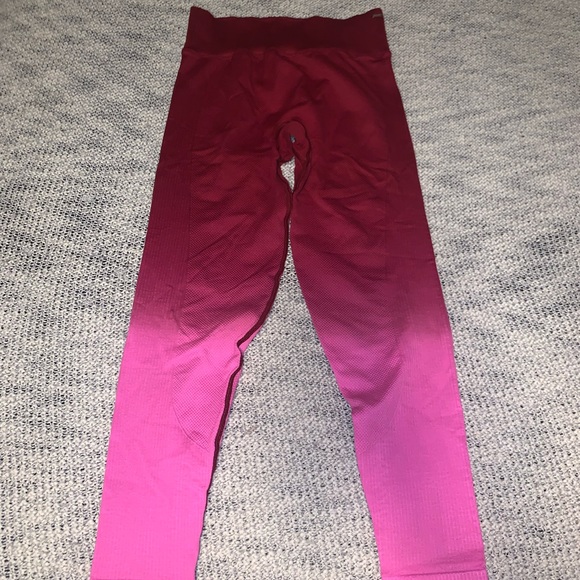 7 PAIR BUNDLE PINK VICTORIA’S SECRET SEAMLESS LEGGINGS IN VARIOUS COLORS -MEDIUM - Picture 12 of 15